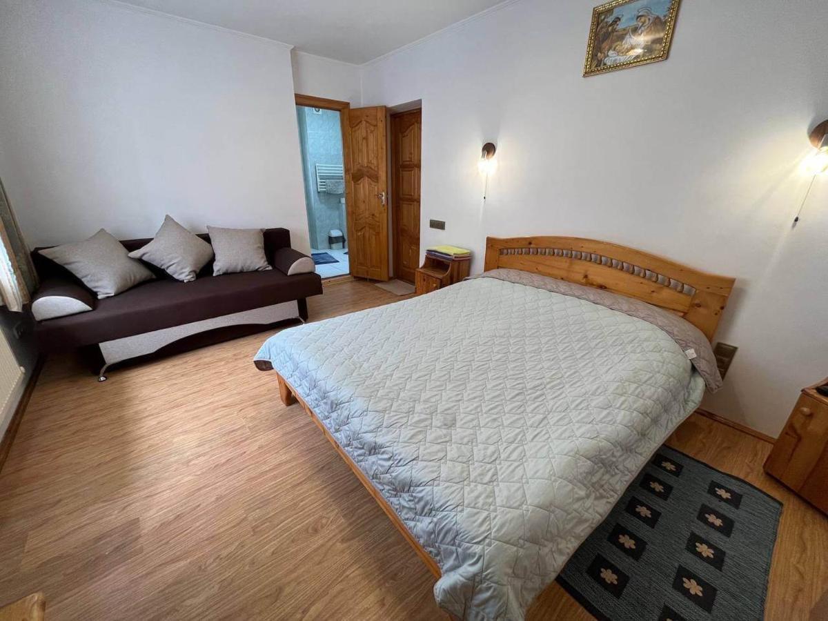 Oskolok Dovbusha Mini-Hotel 亚列姆切 外观 照片