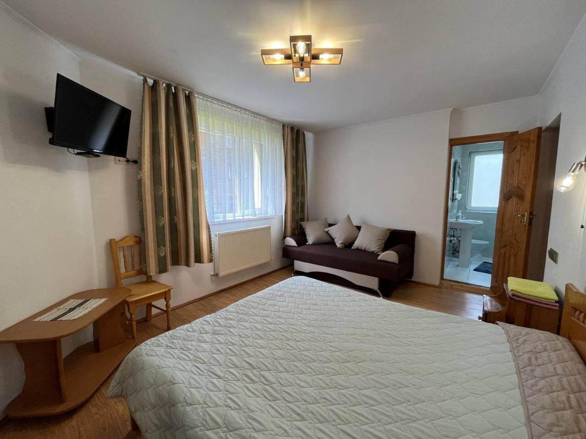 Oskolok Dovbusha Mini-Hotel 亚列姆切 外观 照片
